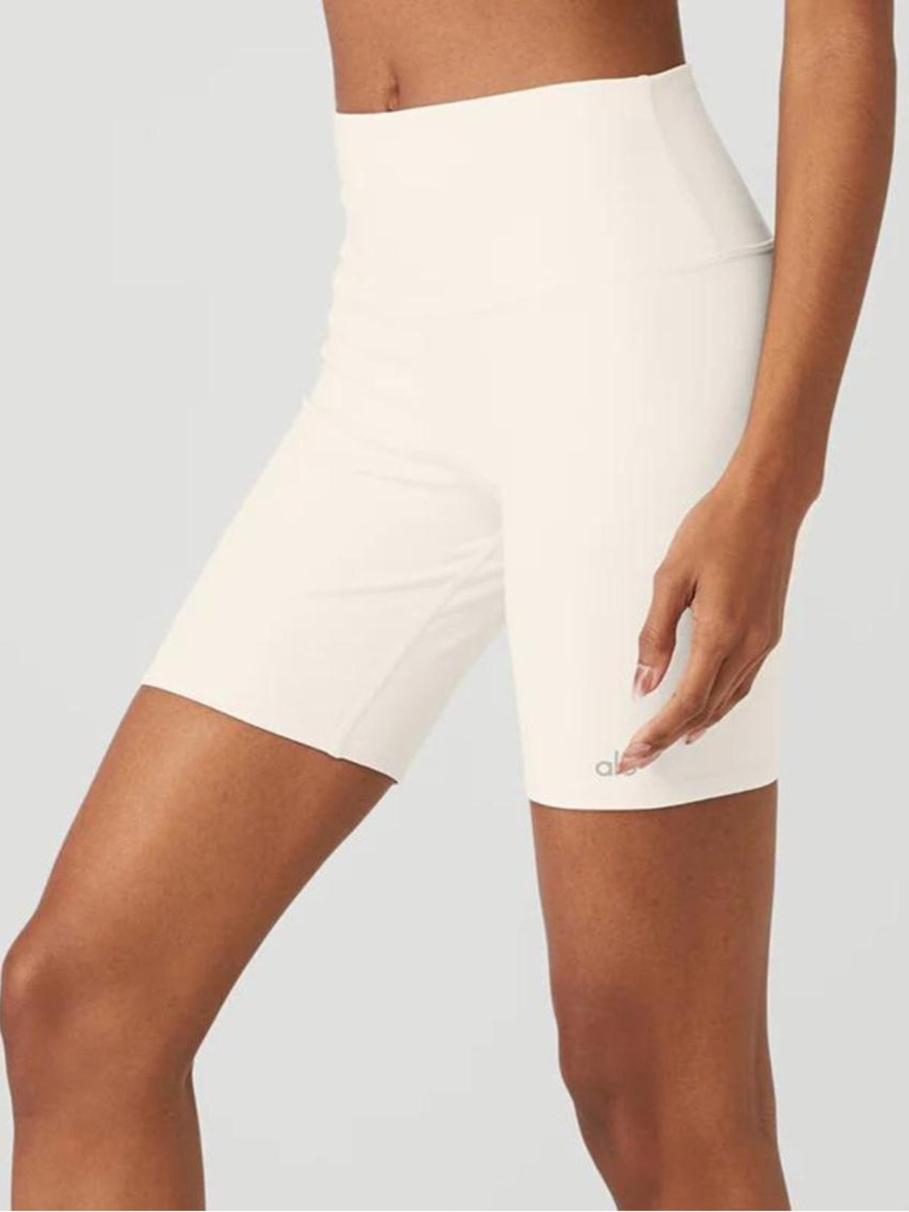 ALO Yoga Women's Cream Shorts